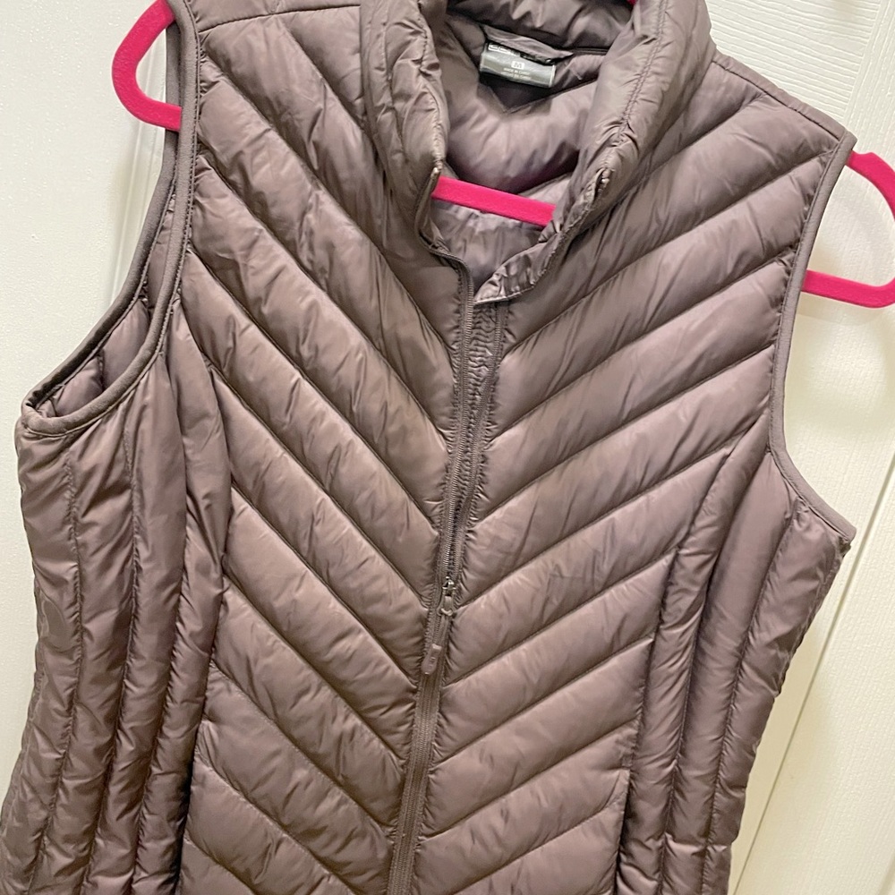 Ladies lightweight vest